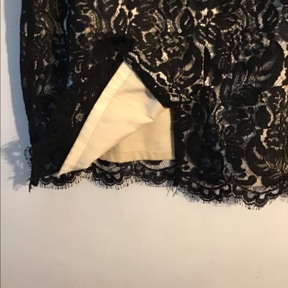 WHITE HOUSE BLACK MARKET BLACK LACE SKIRT’S size 6 - Picture 3 of 5